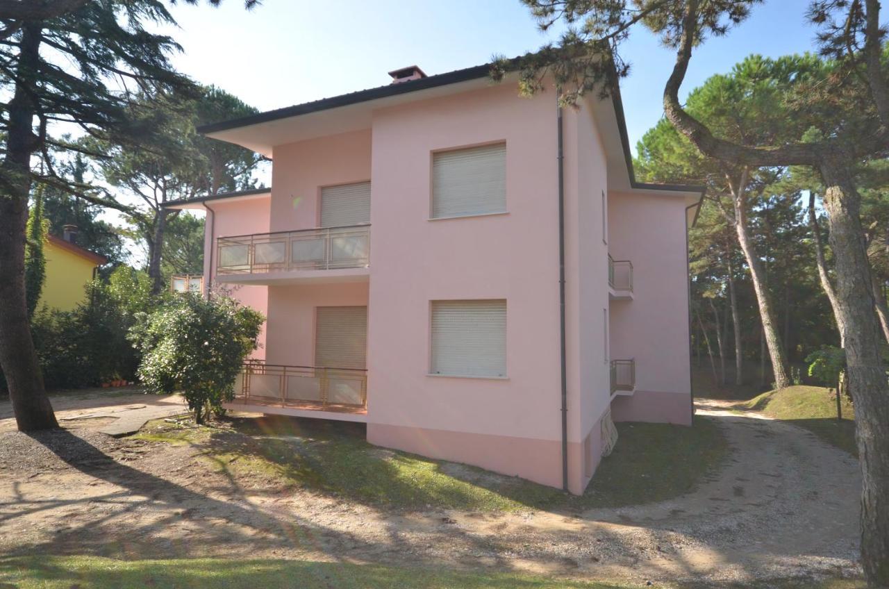 Appartamenti Lara Lignano Sabbiadoro Esterno foto